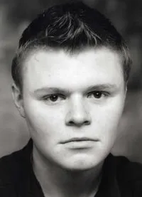 배우인 이먼 오웬스의 대표 이미지