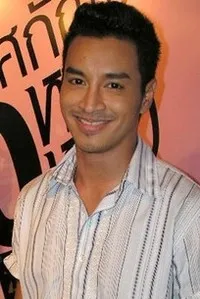 영화배우인 아카라 아마타야쿨의 대표 이미지