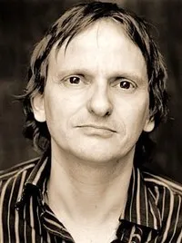 영화배우인 밀란 페쉘의 대표 이미지