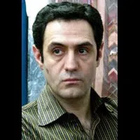 배우, 각본인 캐런 캐러글리안의 대표 이미지