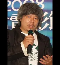 감독, 각본, 배우인 왕야민의 대표 이미지