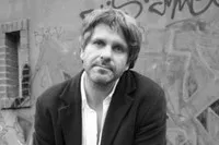 배우인 안드리우스 비알브제스키의 대표 이미지