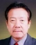 공예가, 시인인 장윤우의 대표 이미지