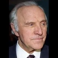 배우, 감독, 각본인 미하일 울리아노프의 대표 이미지