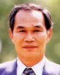 공예가, 대학교수인 윤근의 대표 이미지