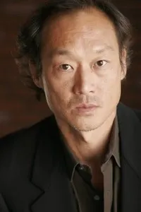 배우인 빅터 J. 호의 대표 이미지