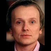 영화배우인 로랑 스타커의 대표 이미지