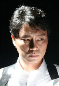 연극배우인 김동찬의 대표 이미지
