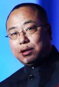 감독, 배우인 윤력의 대표 이미지