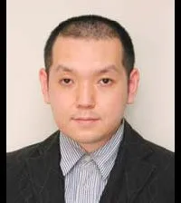 감독인 나가타 타케시의 대표 이미지
