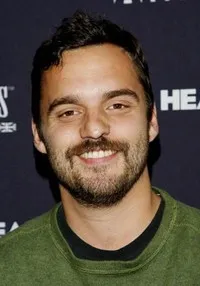 영화배우인 제이크 존슨의 대표 이미지