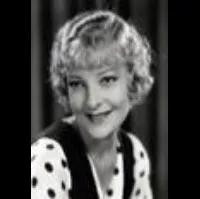 배우인 헬렌 빈슨의 대표 이미지