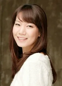 연극배우인 조하영의 대표 이미지