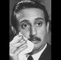 배우인 알베르토 리오넬로의 대표 이미지