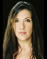 배우인 카티 카렌바우어의 대표 이미지