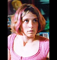 배우인 틸리 해처의 대표 이미지