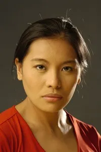 배우인 바나우에 미클라트의 대표 이미지