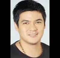 배우인 조마리 일라나의 대표 이미지