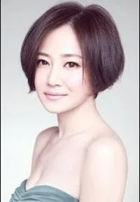 영화배우인 담탁의 대표 이미지