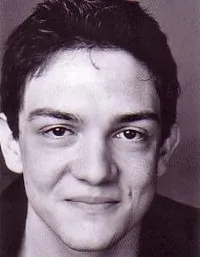 배우인 세바스찬 아메스토의 대표 이미지