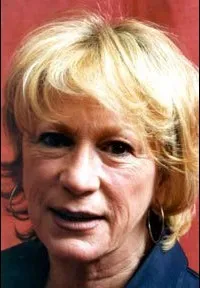 배우인 크리스 롬므의 대표 이미지