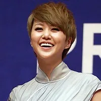 가수, 영화배우인 탄 웨이웨이의 대표 이미지