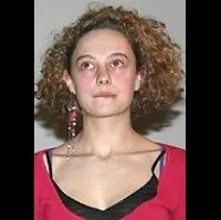 영화배우인 앨리스 드 렝퀘셍의 대표 이미지