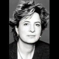 배우인 재클린 블롬의 대표 이미지