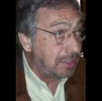 배우, 각본인 루이스 브란도니의 대표 이미지