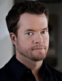 배우인 존 처칠의 대표 이미지