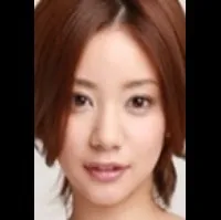 배우인 미카의 대표 이미지