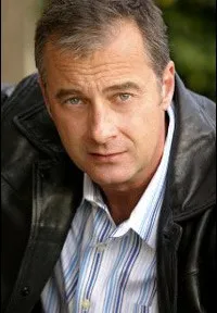 배우, 제작/기획인 존 닐센의 대표 이미지