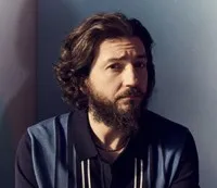 영화배우인 존 마가로의 대표 이미지