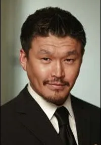 배우인 다니엘 박의 대표 이미지