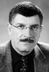 배우인 하란트 알리아낙의 대표 이미지