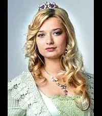 배우인 마리카 소포스카의 대표 이미지