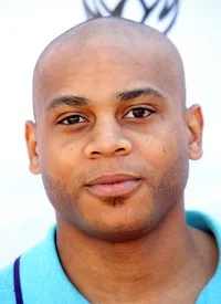 배우인 J.D. 윌리엄스의 대표 이미지