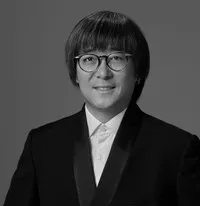 감독인 조량의 대표 이미지