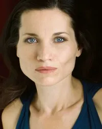 배우인 케이트 플릿우드의 대표 이미지