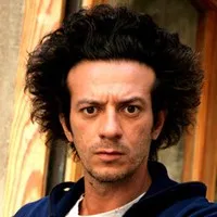 영화배우, 코미디언인 피카라의 대표 이미지