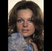 배우인 사빈 신젠의 대표 이미지