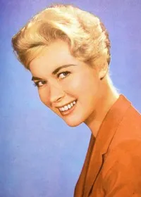 배우인 지아 스칼라의 대표 이미지