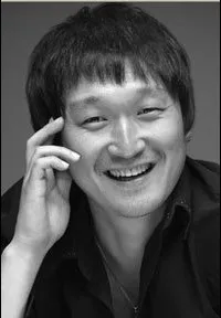 연극배우인 공재민의 대표 이미지