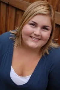 배우인 린제이 홀리스터의 대표 이미지