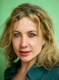 배우인 이아야 포르테의 대표 이미지