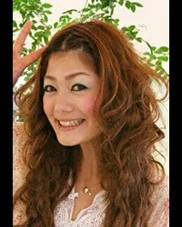 배우인 마가린의 대표 이미지