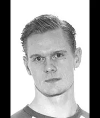 배우인 피터 플라우보그의 대표 이미지