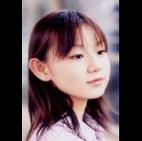배우인 이마무라 이노리의 대표 이미지