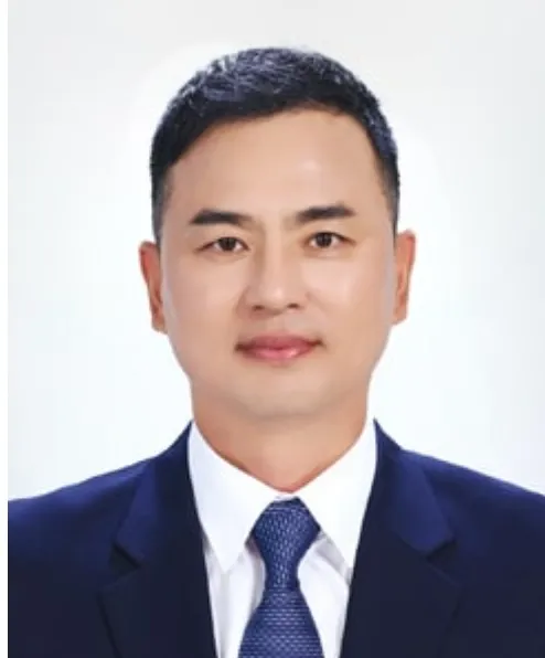 스포츠감독, (전직)필드하키선수인 송성태의 대표 이미지