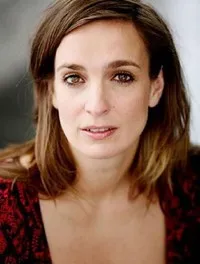 배우인 발레리 크루제의 대표 이미지